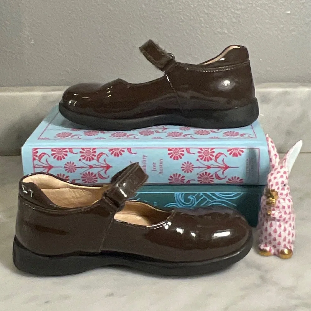 Primigi Chocolate Brown Patent Mary Jane Shoes Size 26 EU /US 9